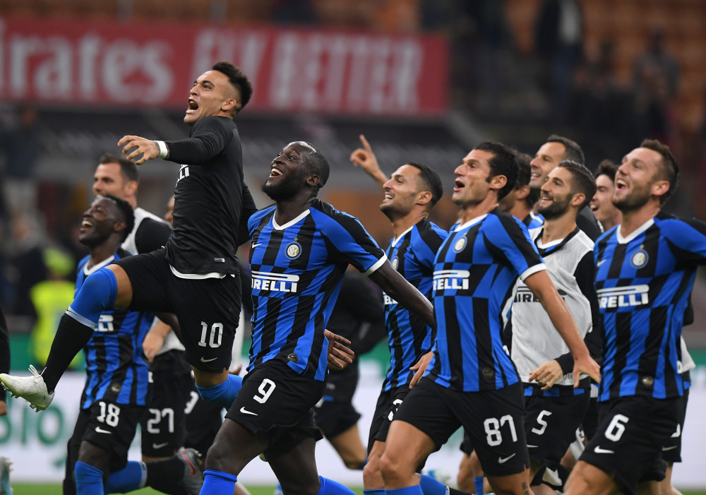 豪门悲喜夜：巴萨5-3六连胜4分领跑 利物浦3-3惨遭绝平 国米4-0登顶（豪门之夜冰火两重天：巴萨5-3豪取六连胜领跑4分，利物浦3-3遭绝平，国米4-0登顶榜首）