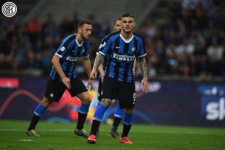 如何在野球场成为全场焦点？（如何在野球场脱颖而出，吸引全场目光？）