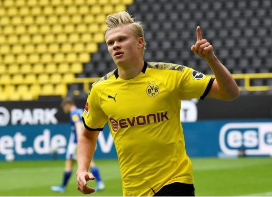 执教俱乐部前1000场场均积分前10：瓜迪奥拉第1，穆里尼奥第2（俱乐部执教前1000场场均积分前十：瓜迪奥拉居首，穆里尼奥次席）