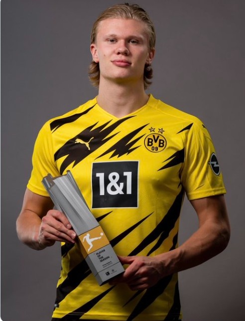 西汉姆联名宿比利·邦德去世，曾获评西汉姆联队史最伟大球员（西汉姆联传奇比利·邦德逝世，曾当选队史最佳球员）