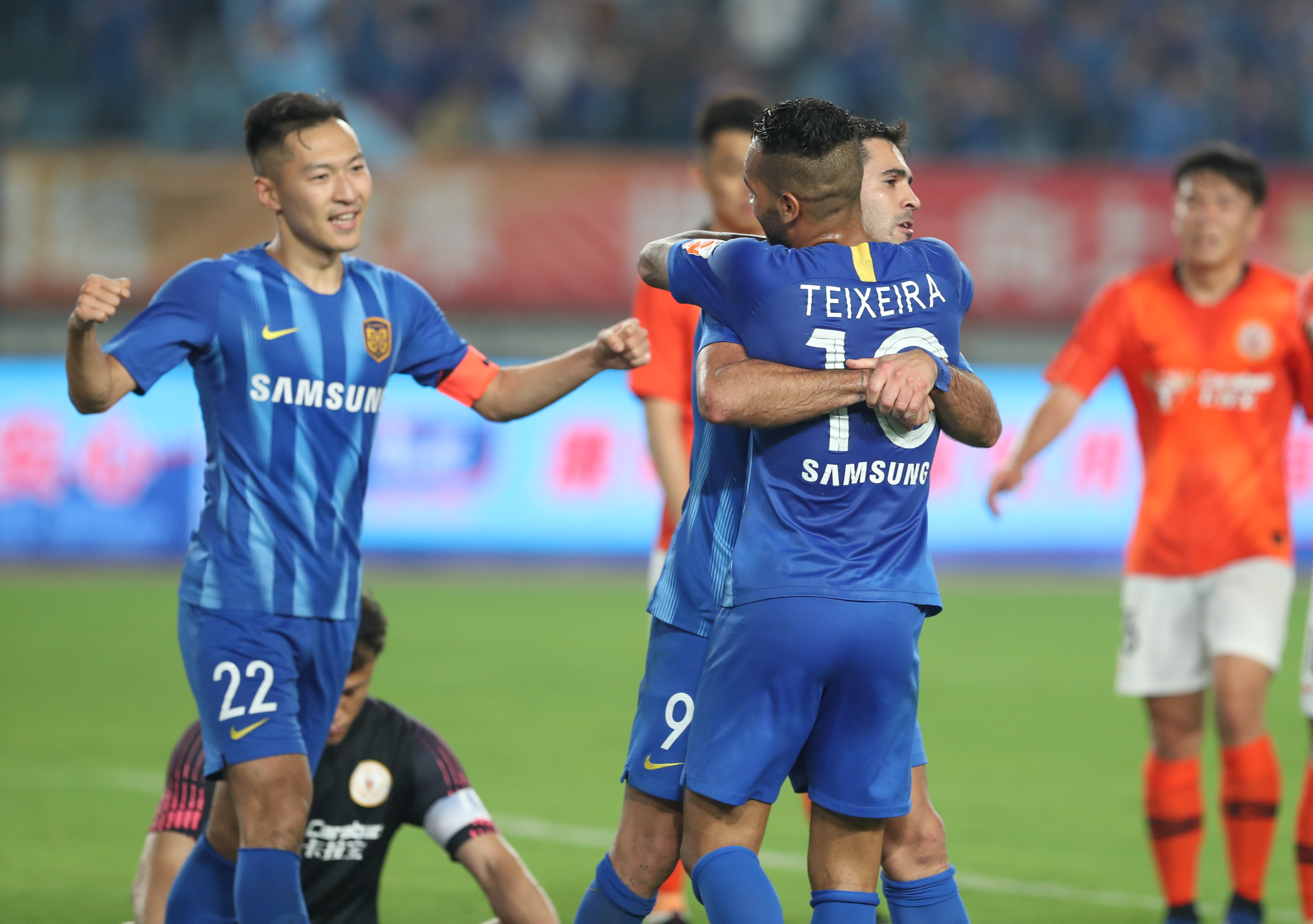 米体：姆希塔良已经恢复合练，可能在本周末复出踢比萨（米体：姆希塔良重返合练，周末有望复出战比萨）